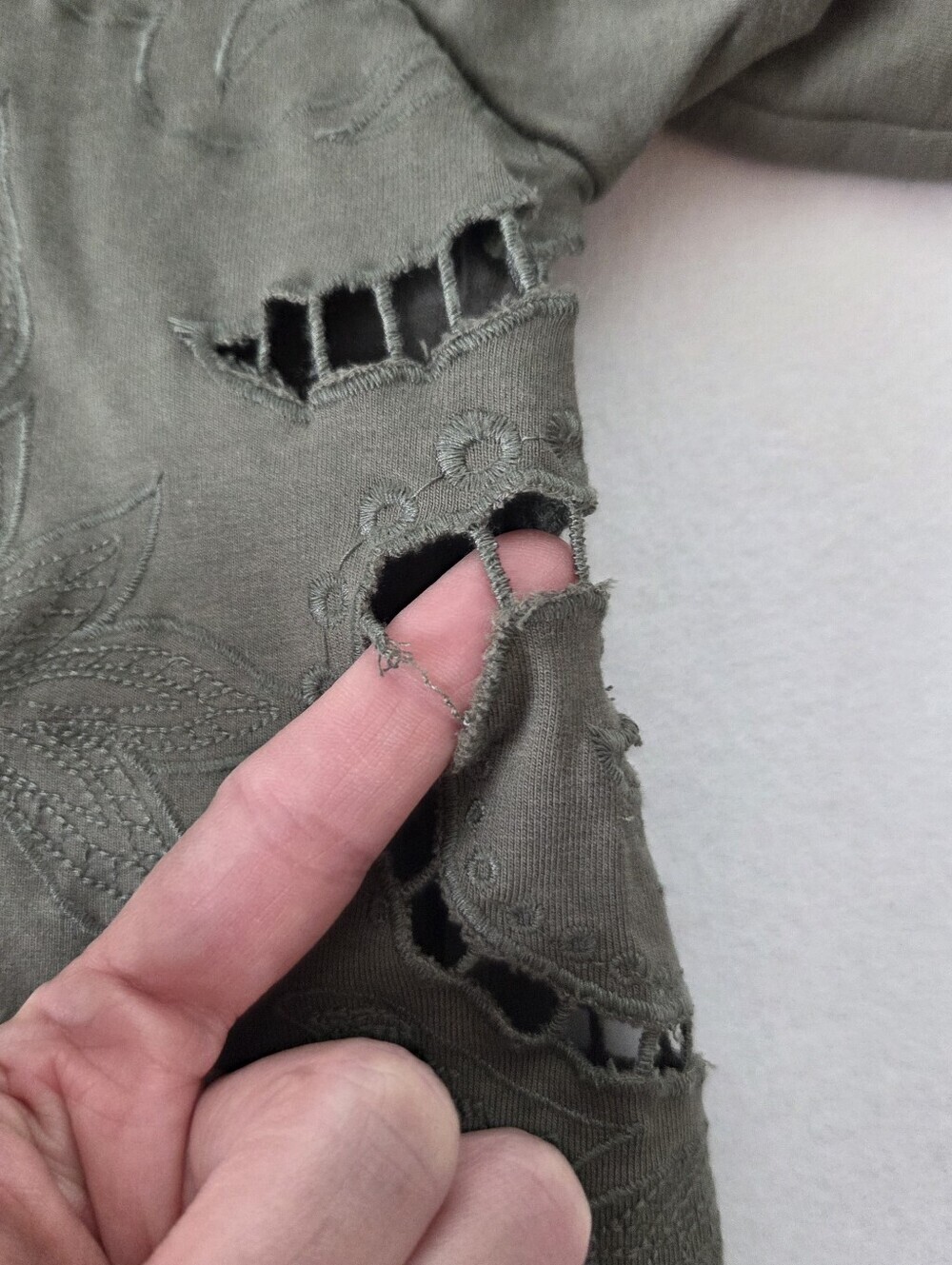 Soft Surroundings Olive Green Hooded Pullover with Cutwork Embroidery XS - Picture 9 of 10